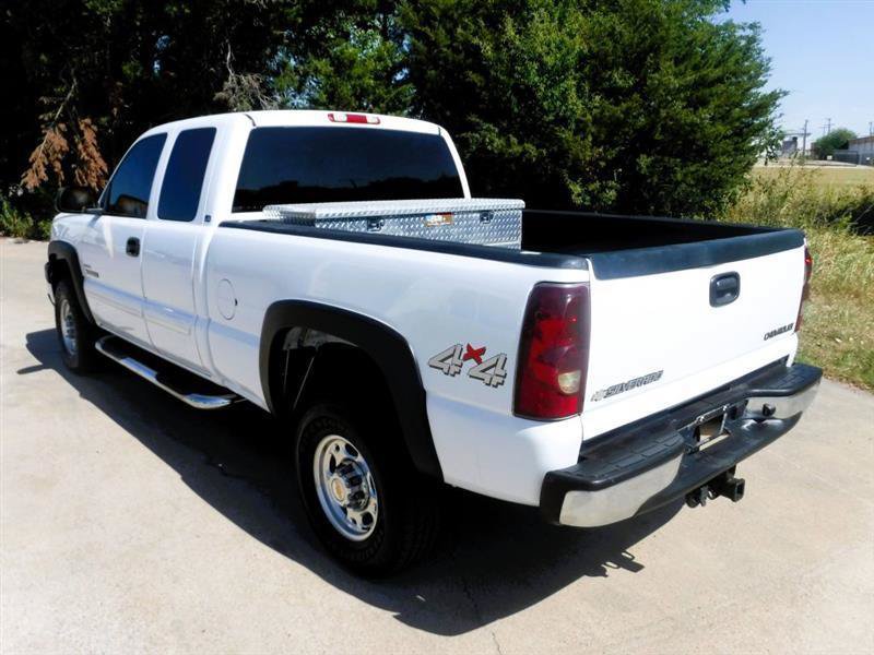 Used 2003 Chevrolet Silverado 2500 LS w/ Skid Plate Package AWD/4WD image 14