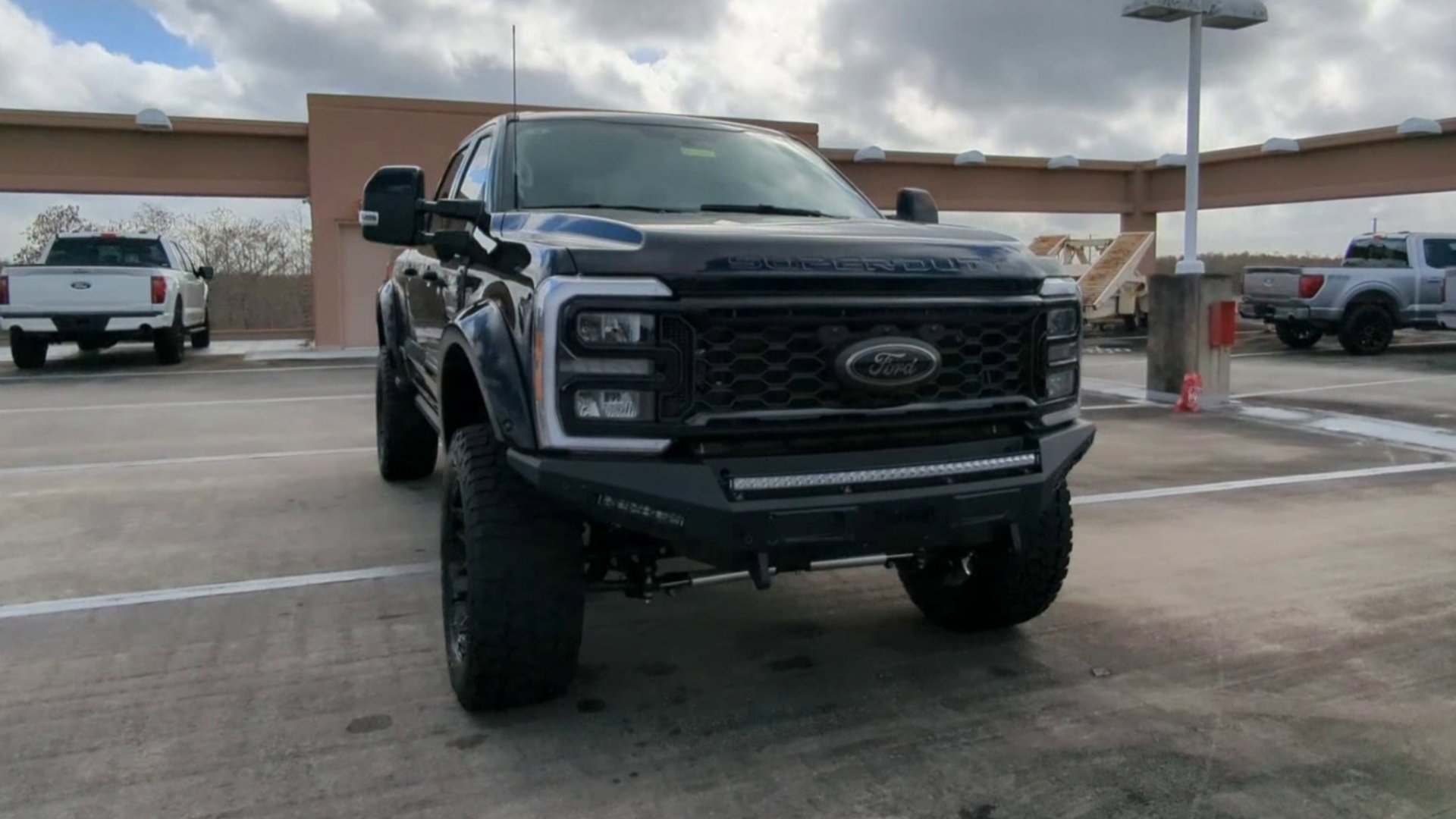 New 2026 Ford F250 Lariat w/ Black Appearance Package image 4