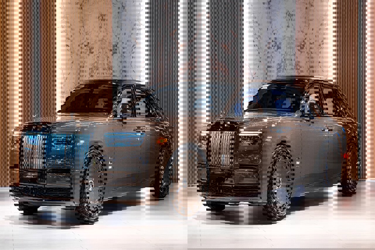 Used 2026 Rolls-Royce Phantom Sedan image 1