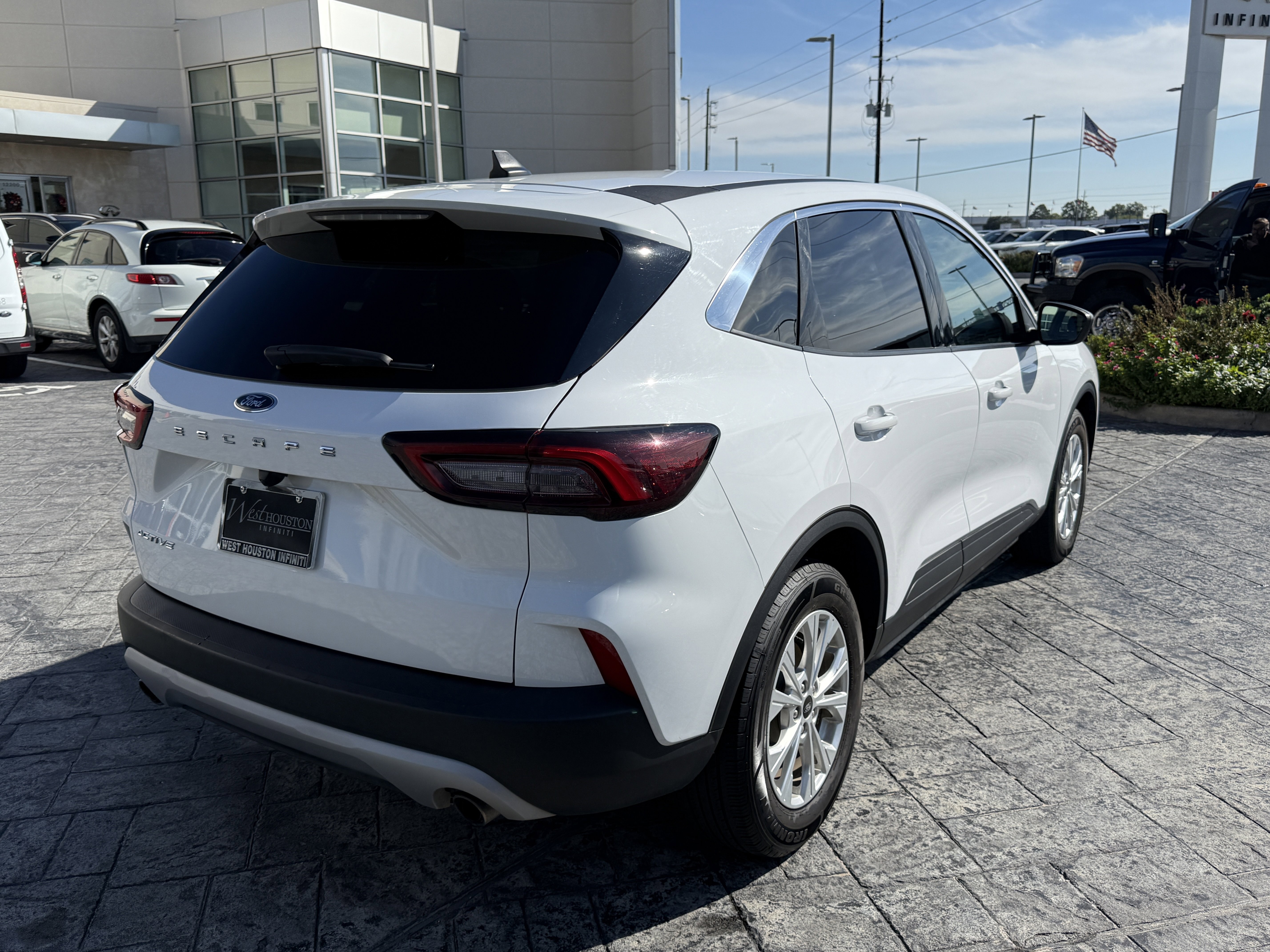 Used 2024 Ford Escape Active image 7