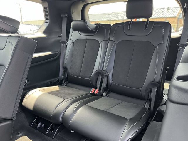 Used 2025 Jeep Grand Cherokee L Altitude AWD/4WD image 17