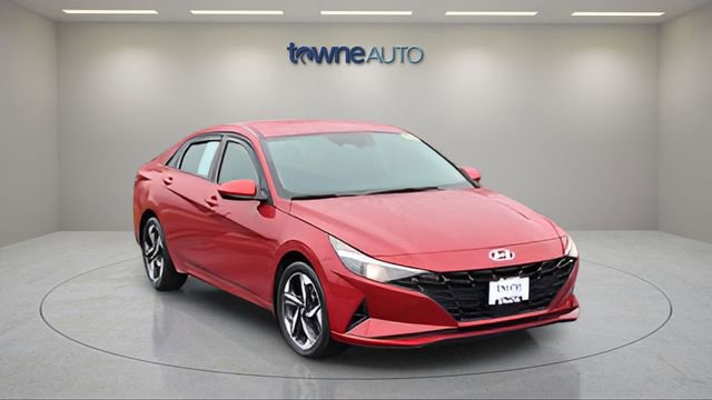 Used 2023 Hyundai Elantra SEL w/ Convenience Package FWD image 9