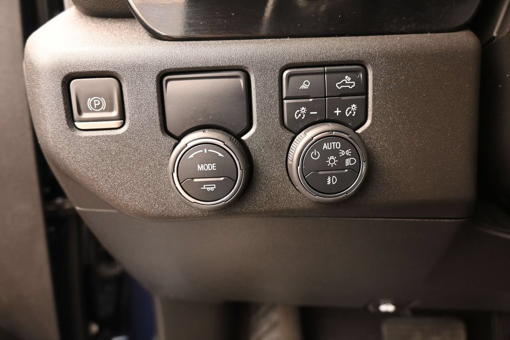 Used 2022 Chevrolet Silverado 1500 LTZ RWD image 40
