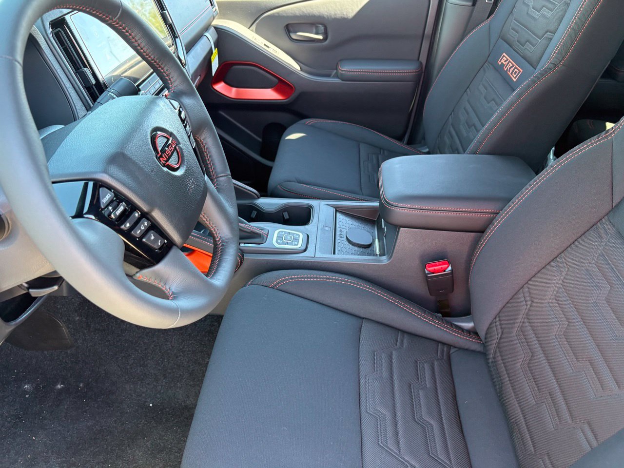 New 2027 Nissan Frontier PRO-4X AWD/4WD image 17