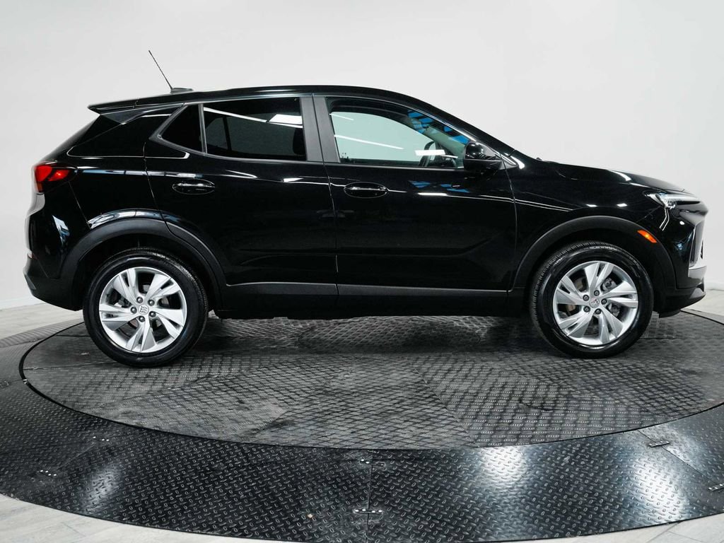 Used 2024 Buick Encore GX Preferred AWD/4WD image 5