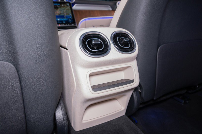 Used 2025 Mercedes-Benz GLC 300 image 25
