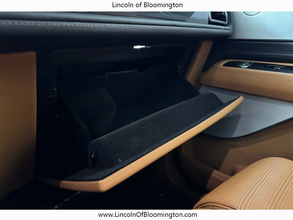 Certified 2025 Lincoln Aviator Black Label w/ Jet Appearance Package image 54