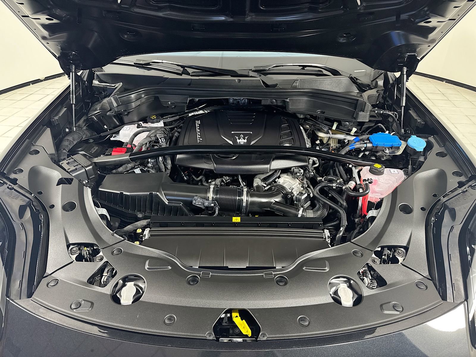 New 2025 Maserati Grecale Modena image 31