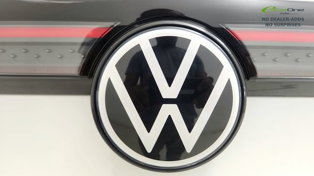Used 2023 Volkswagen ID.4 Pro S Plus AWD/4WD image 34