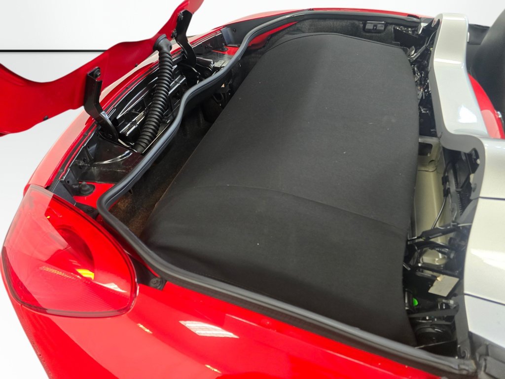 Used 2009 Pontiac Solstice GXP w/ Club Sport Package RWD image 27