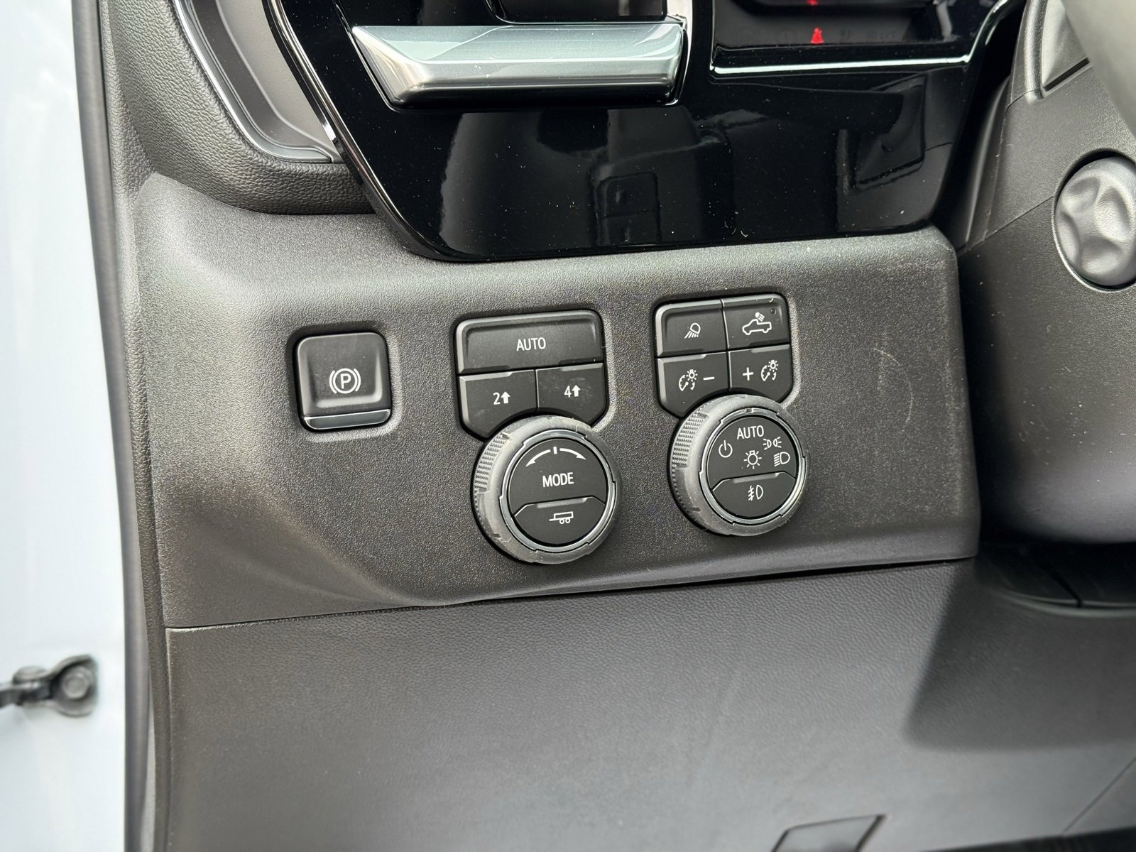 New 2026 Chevrolet Silverado 1500 LTZ w/ LTZ Premium Package image 29