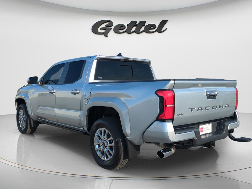Used 2025 Toyota Tacoma Limited image 6