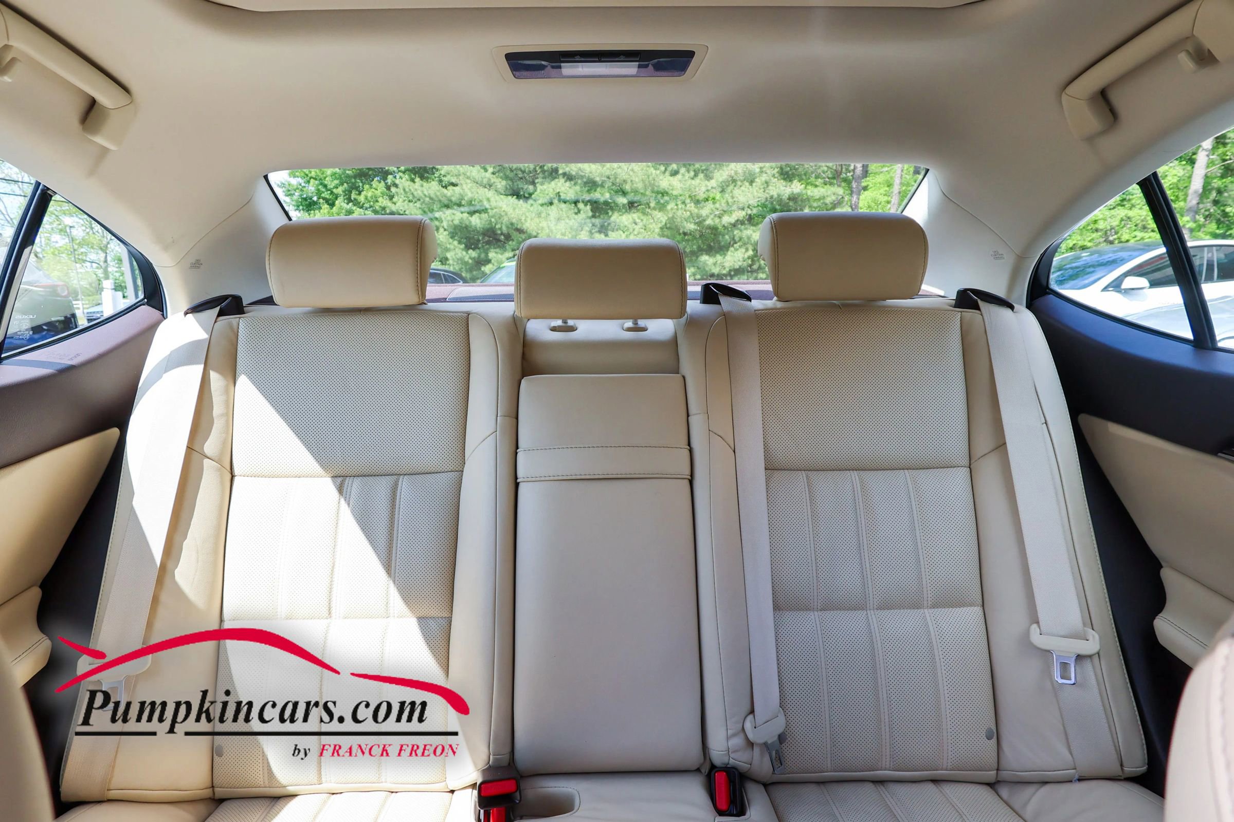Used 2016 Lexus ES 350 w/ Luxury Package w/Wood Trim FWD image 30