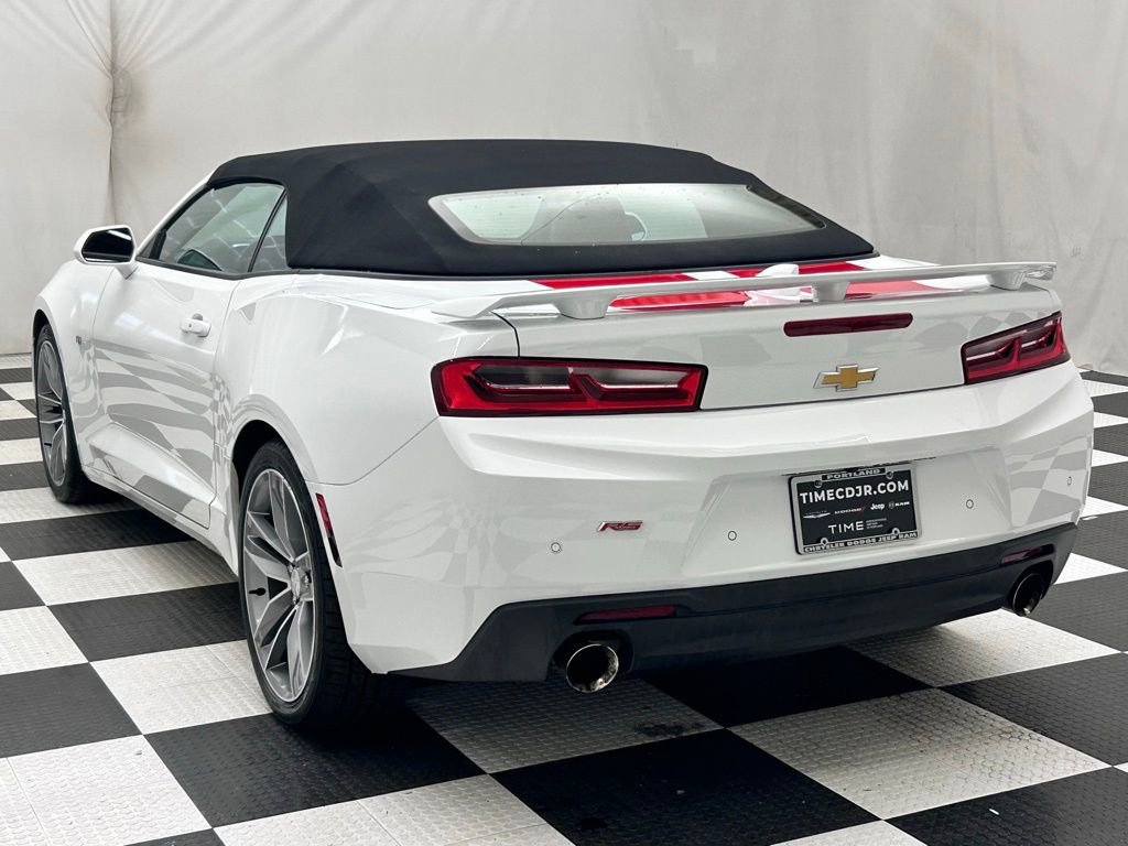 Used 2017 Chevrolet Camaro LT RWD image 5
