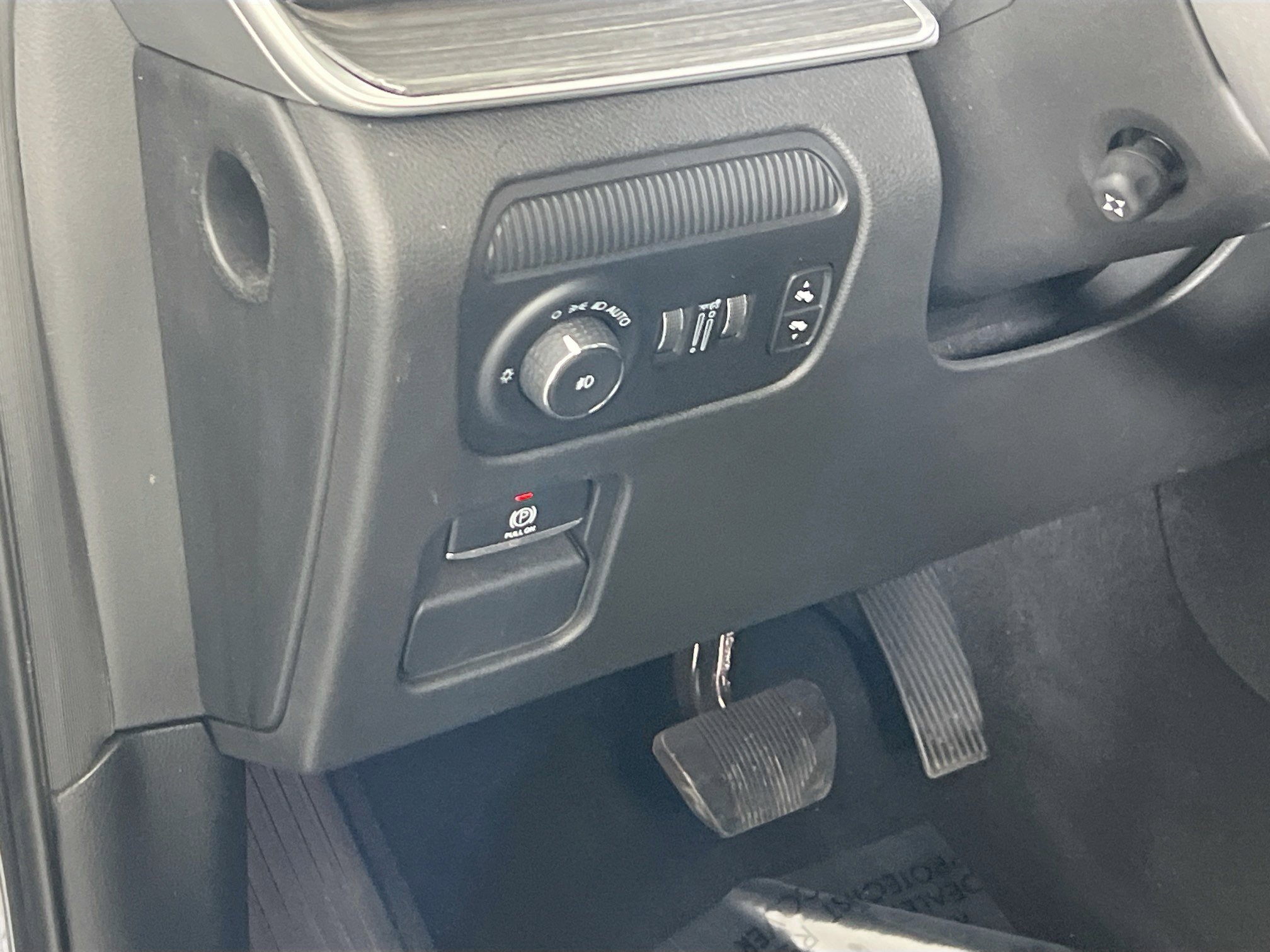 Used 2022 Jeep Wagoneer Series II w/ Flexible Seating Group image 10