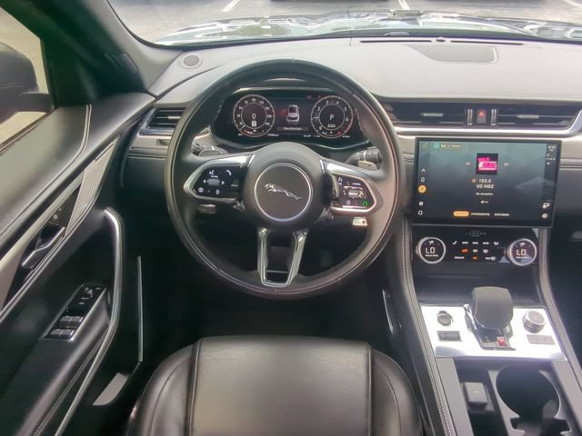 Used 2025 Jaguar F-PACE R-Dynamic S AWD/4WD image 19
