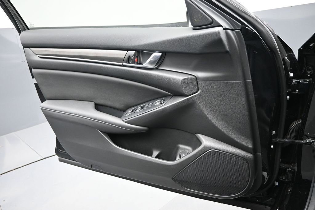 Used 2020 Honda Accord Sport image 12