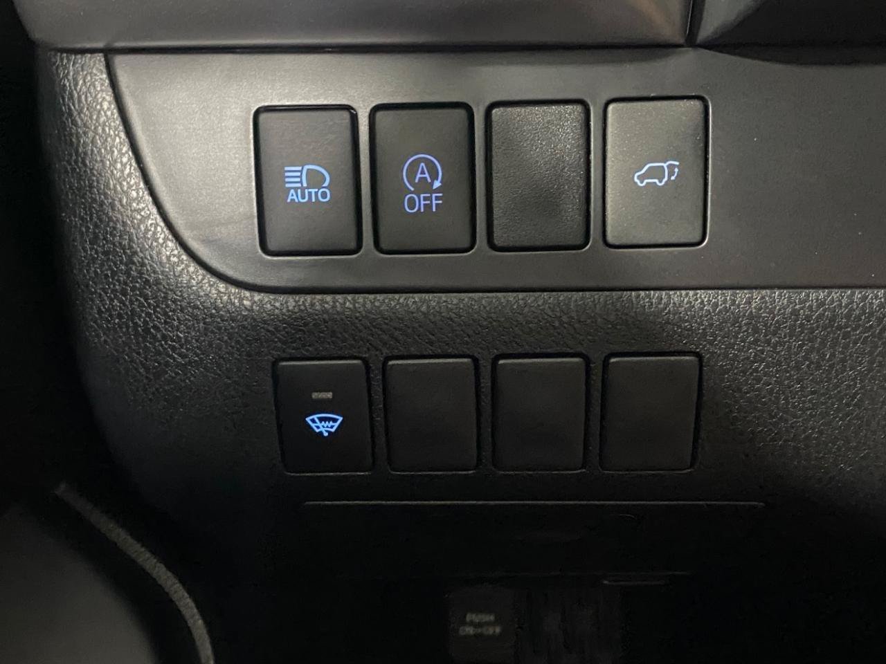 Used 2019 Toyota Highlander XLE AWD/4WD image 29