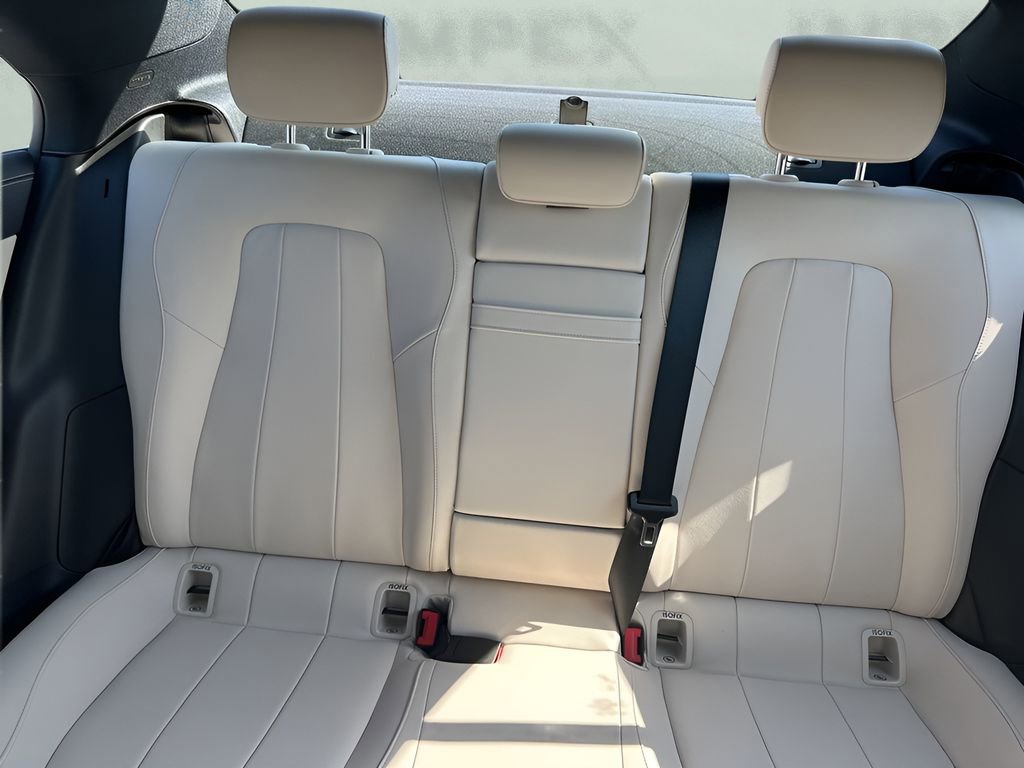 Used 2023 Mercedes-Benz CLA 250 4MATIC image 22