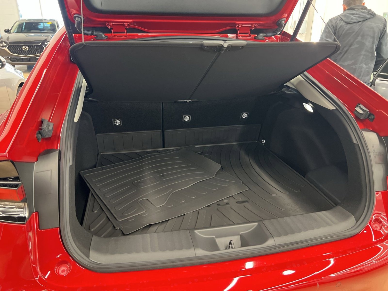 Used 2024 Toyota Prius XLE AWD/4WD image 22