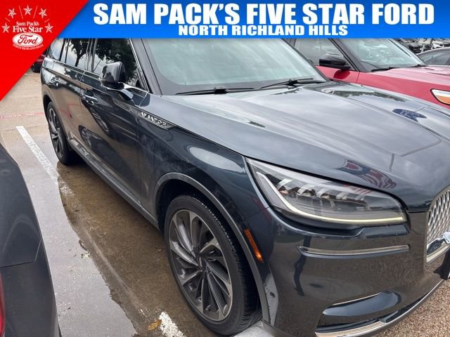 Used 2024 Lincoln Aviator Reserve w/ Equipment Group 201A image 2