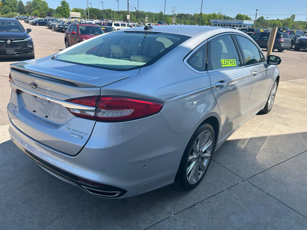 Used 2017 Ford Fusion Platinum AWD/4WD image 5