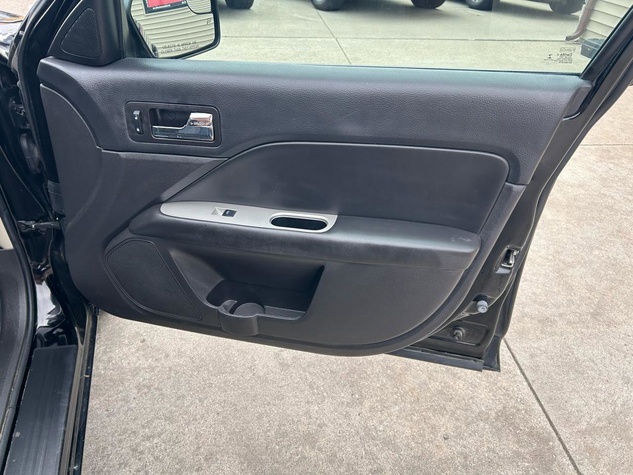 Used 2012 Ford Fusion SEL image 16