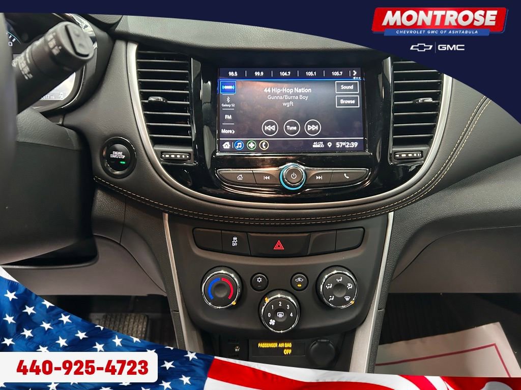 Used 2022 Chevrolet Trax LT w/ LT Convenience Package image 17