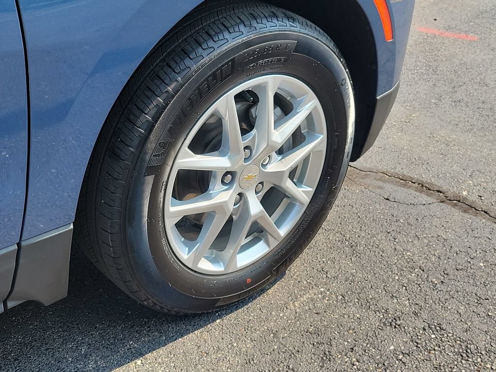 Used 2024 Chevrolet Equinox LS w/ LS Convenience Package FWD image 6