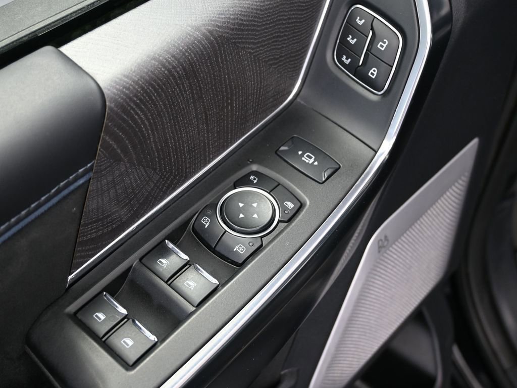 Used 2025 Ford F250 Platinum image 20