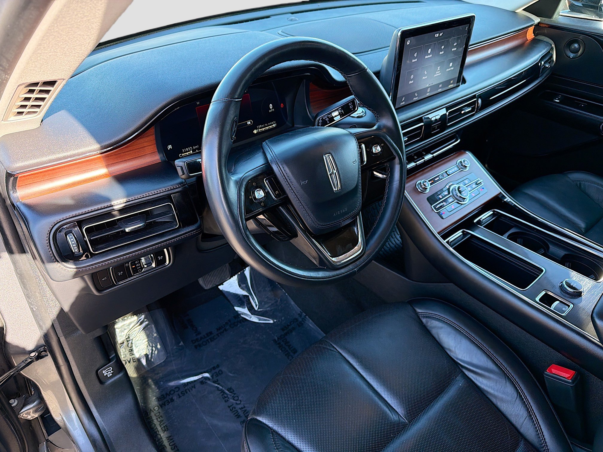 Used 2023 Lincoln Aviator Reserve AWD/4WD image 27