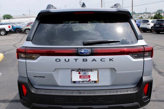 Certified 2026 Subaru Outback Limited AWD/4WD image 4