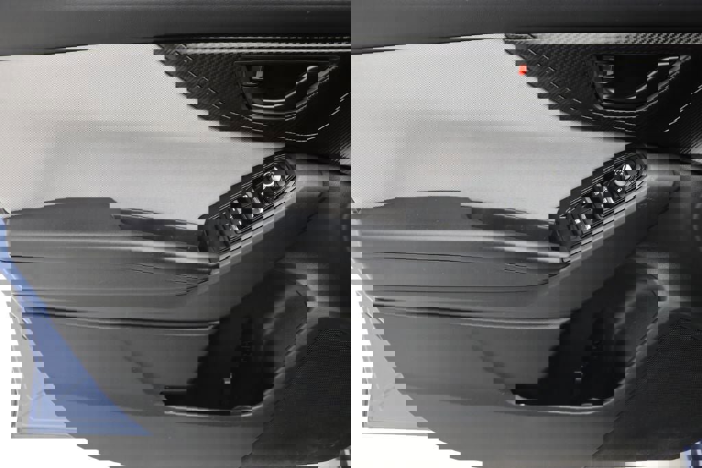 Used 2019 Subaru Crosstrek 2.0i Premium w/ Eyesight System AWD/4WD image 13