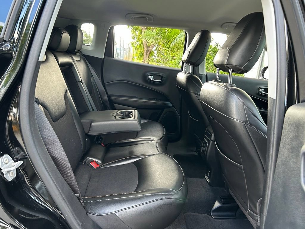 Certified 2020 Jeep Compass Latitude FWD image 41