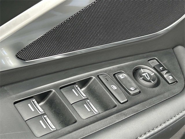 Used 2024 Acura RDX SH-AWD image 18