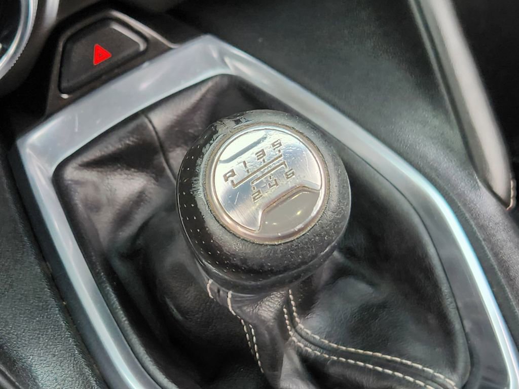 Used 2016 Chevrolet Camaro LT RWD image 18