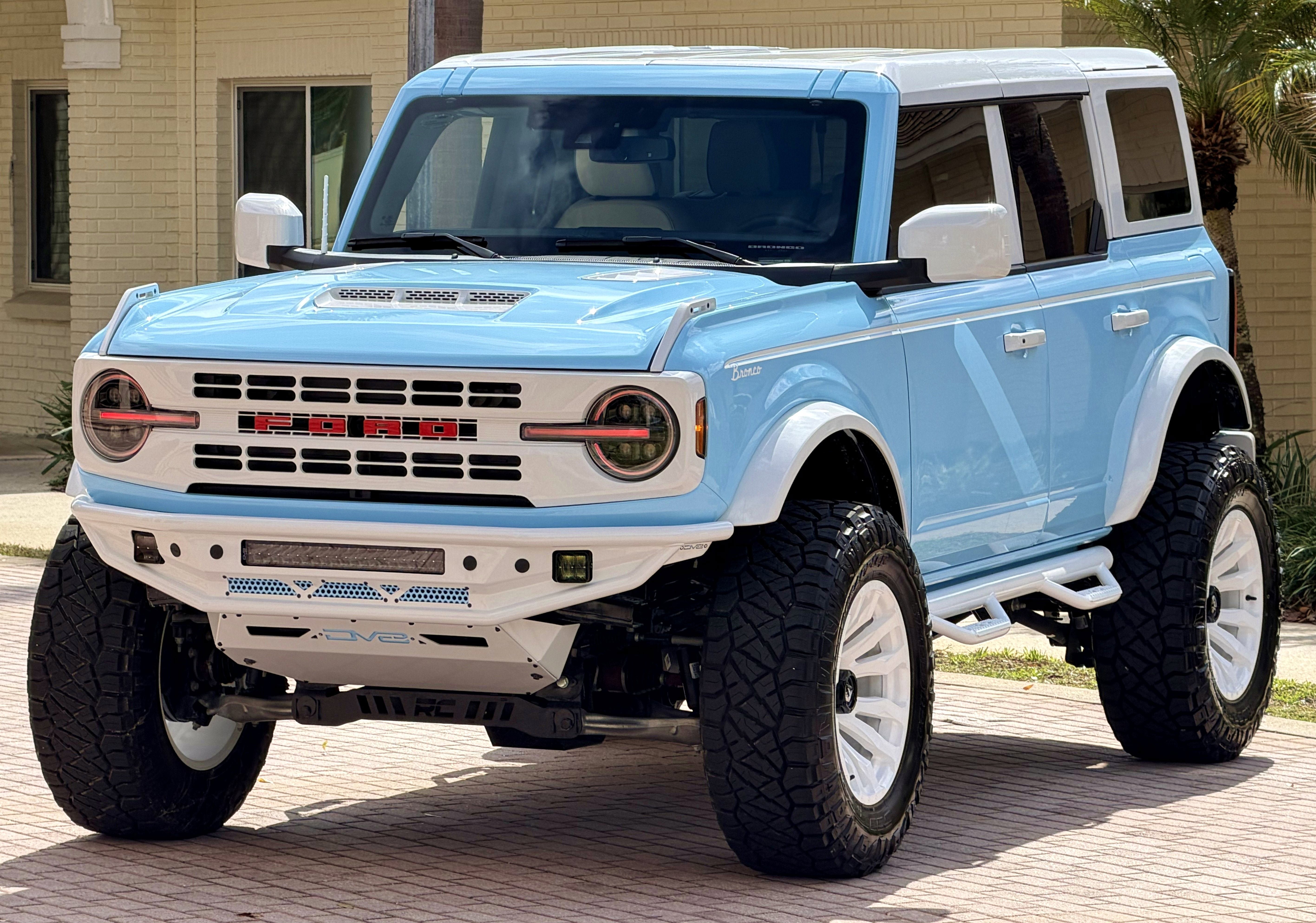 Used 2025 Ford Bronco Outer Banks AWD/4WD image 29
