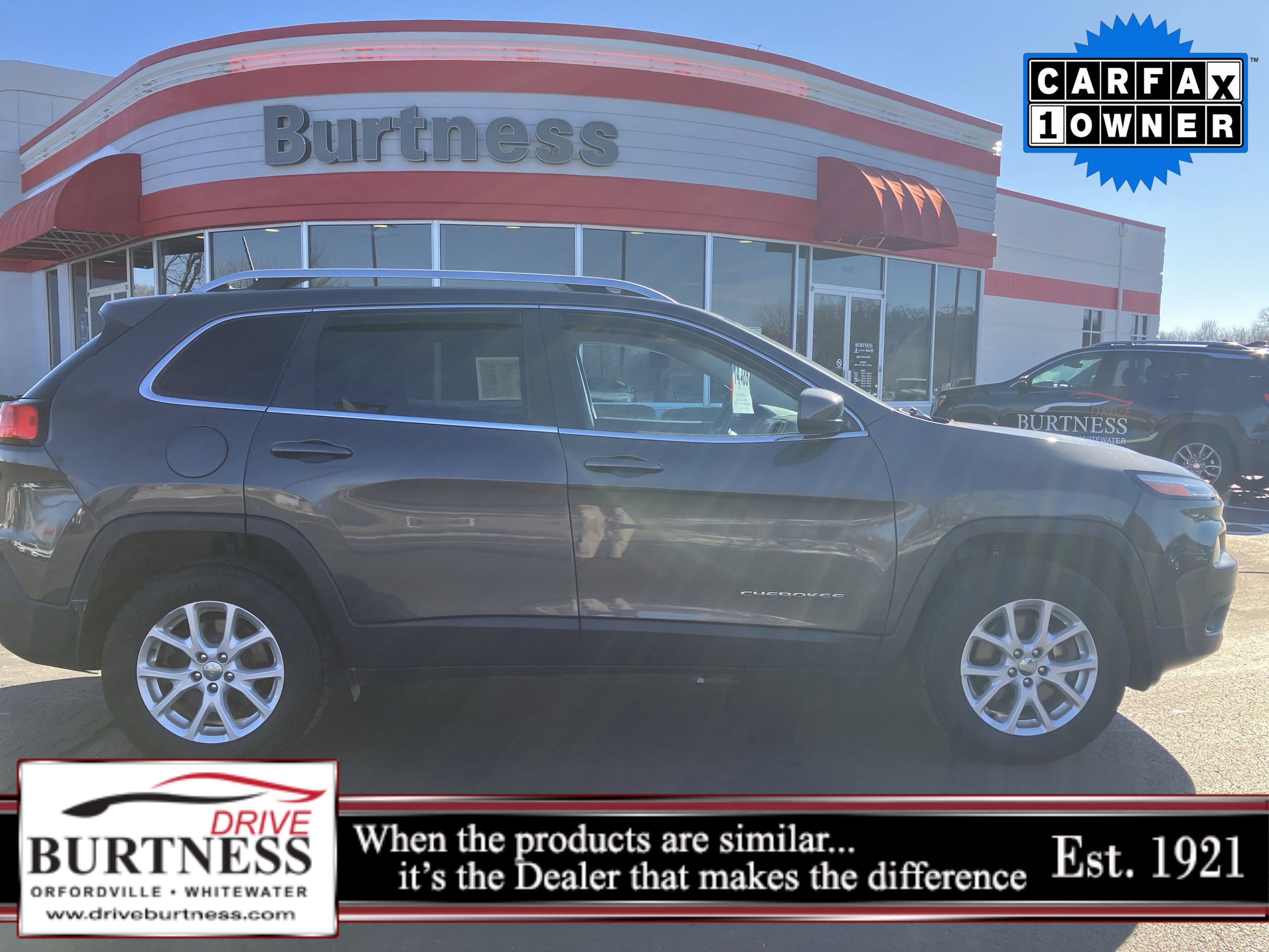 Used 2017 Jeep Cherokee Latitude w/ Cold Weather Group image 22