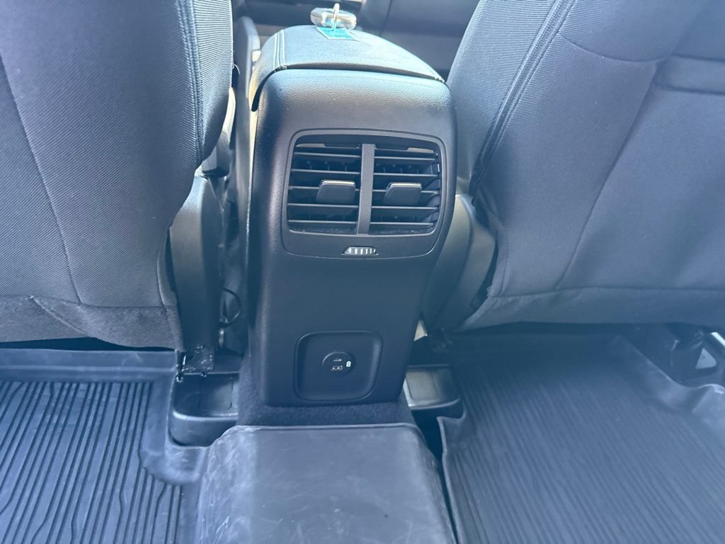 Used 2022 Ford Escape SE w/ Convenience Package FWD image 25