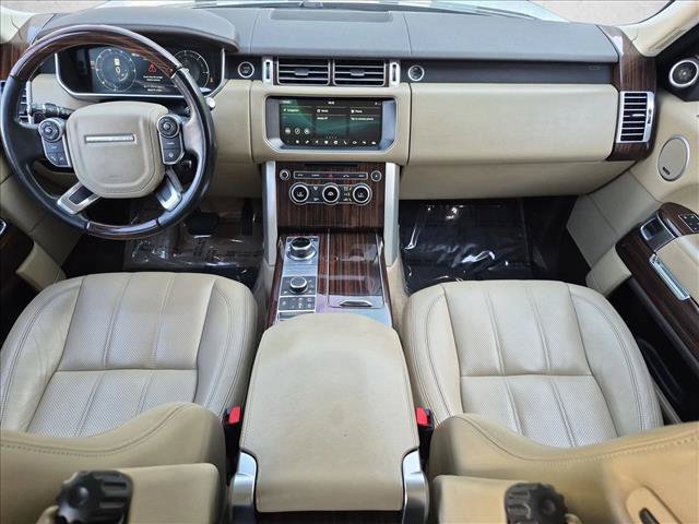 Used 2017 Land Rover Range Rover HSE AWD/4WD image 18