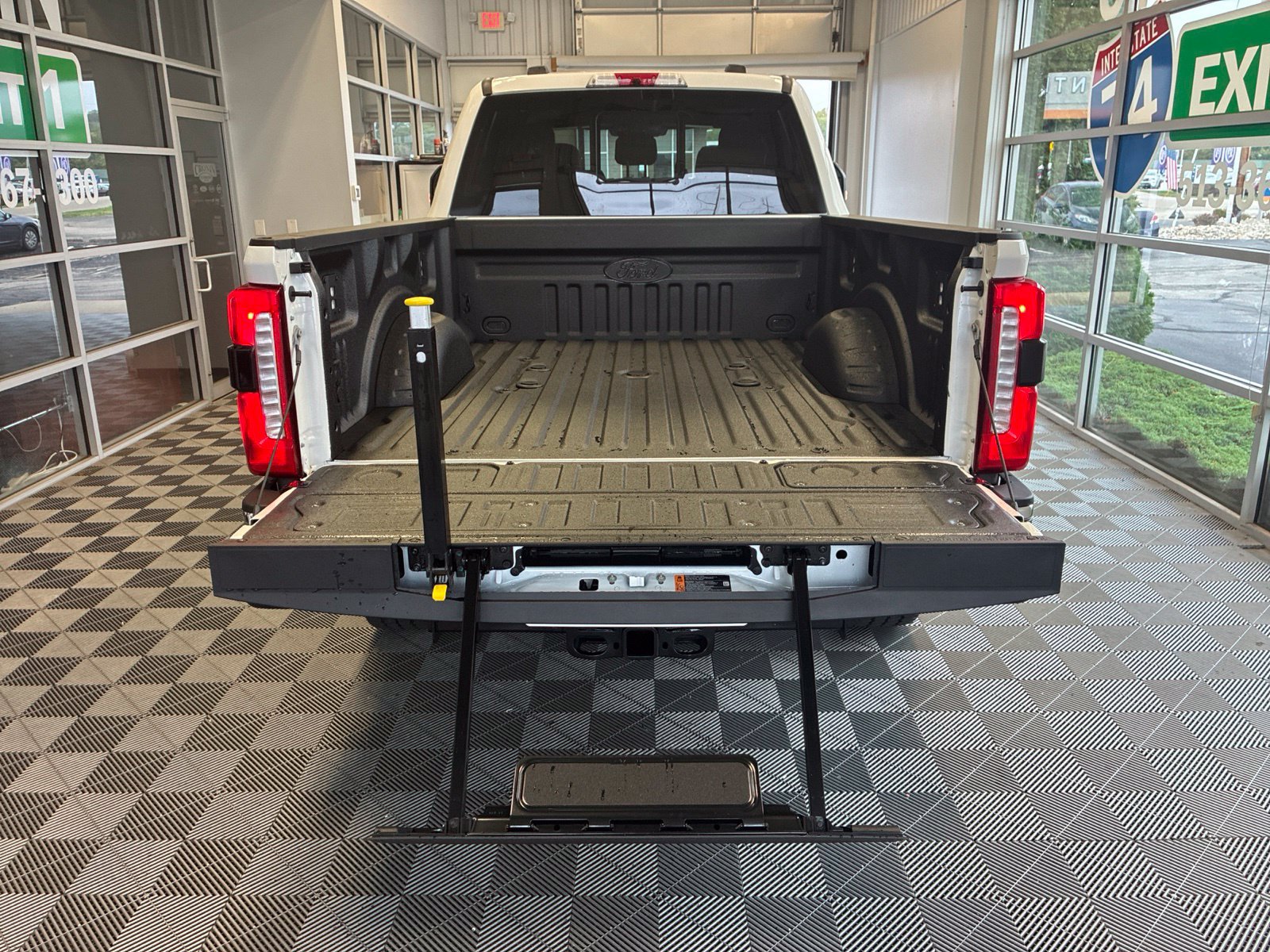 New 2027 Ford F250 4x4 Crew Cab Super Duty image 10
