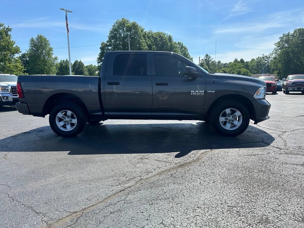 Used 2018 RAM 1500 Express AWD/4WD image 2