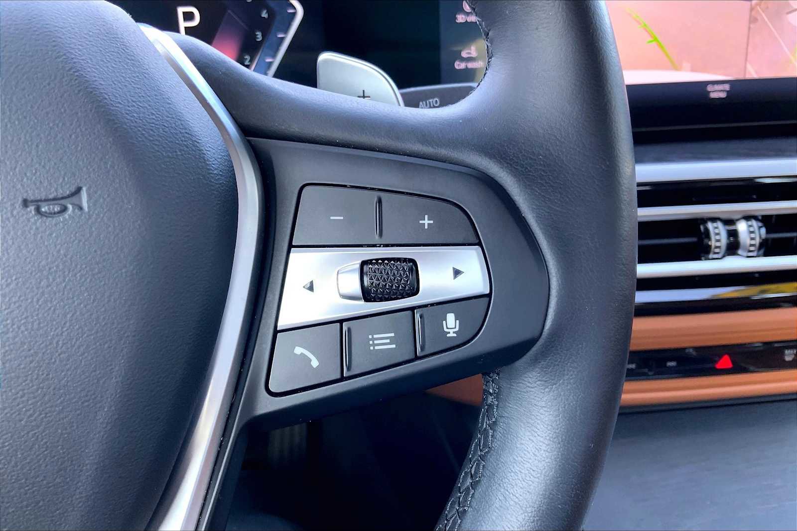 Used 2024 BMW 330i xDrive Sedan w/ Premium Package image 25