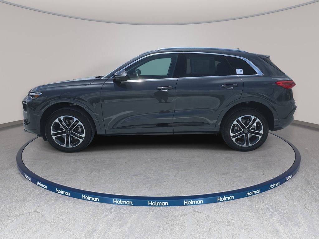 Certified 2025 Audi Q5 Premium w/ Convenience Package AWD/4WD image 8
