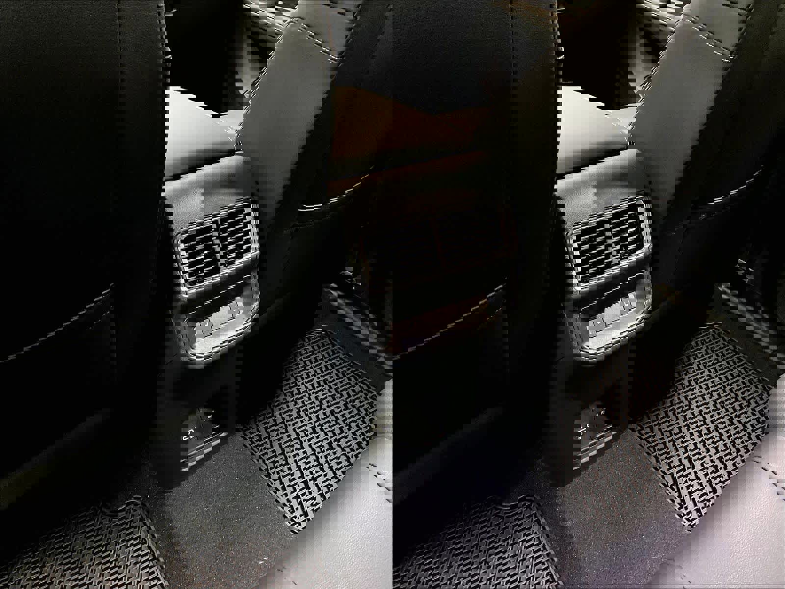 New 2026 Volkswagen Atlas Cross Sport SEL Premium R-Line image 16