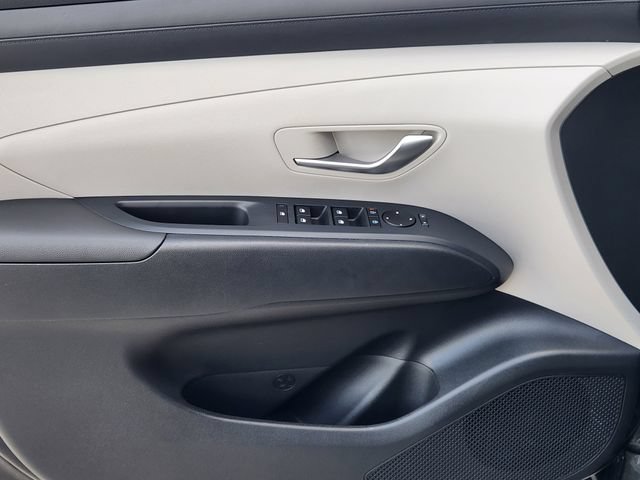 Used 2026 Hyundai Tucson SEL FWD image 16
