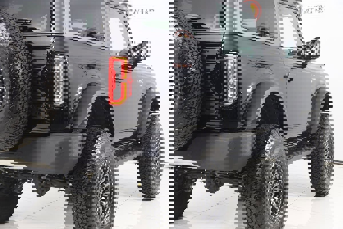 Used 2023 Ford Bronco Wildtrak image 51