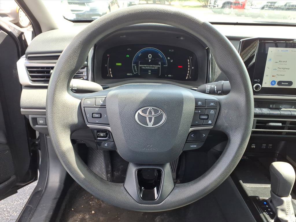 Used 2025 Toyota Camry LE image 22