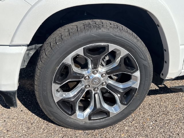 Used 2024 RAM 1500 Limited AWD/4WD image 18