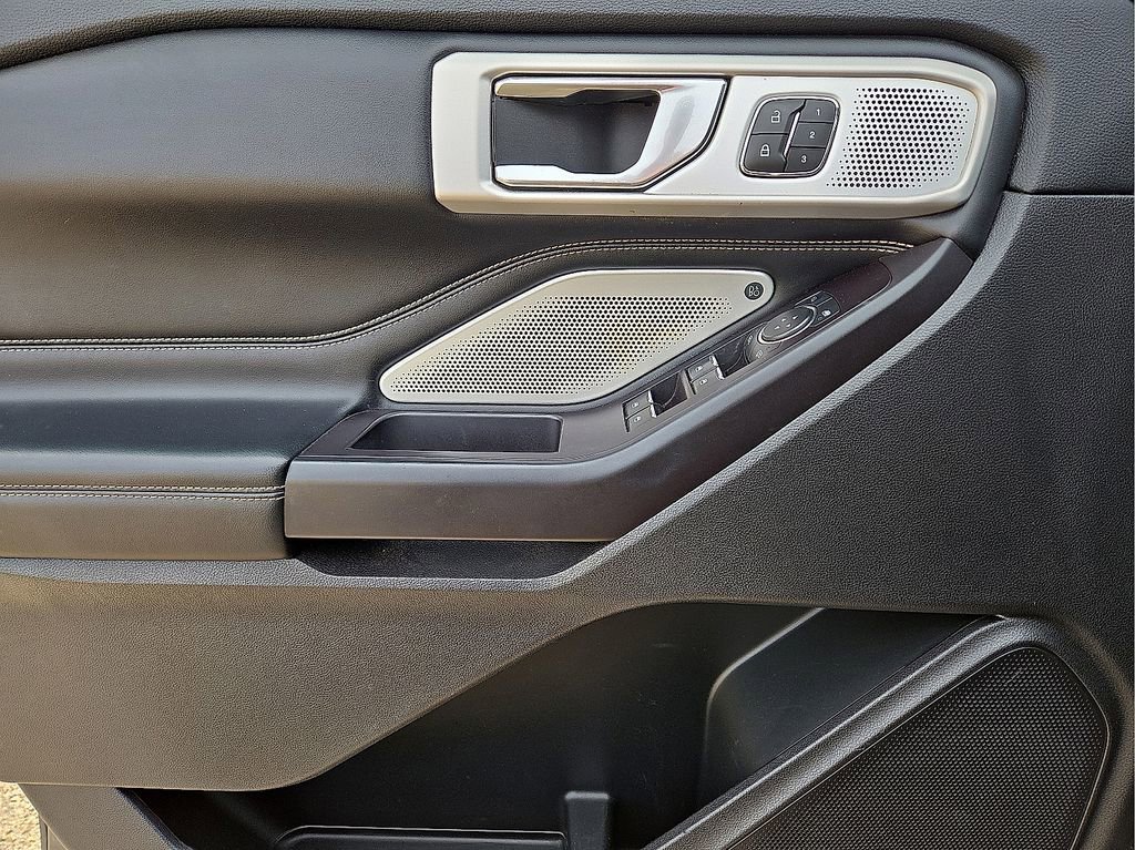 Used 2020 Ford Explorer ST w/ Premium Technology Package image 22